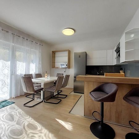 House Blanka Villa Dramalj Bagian luar foto