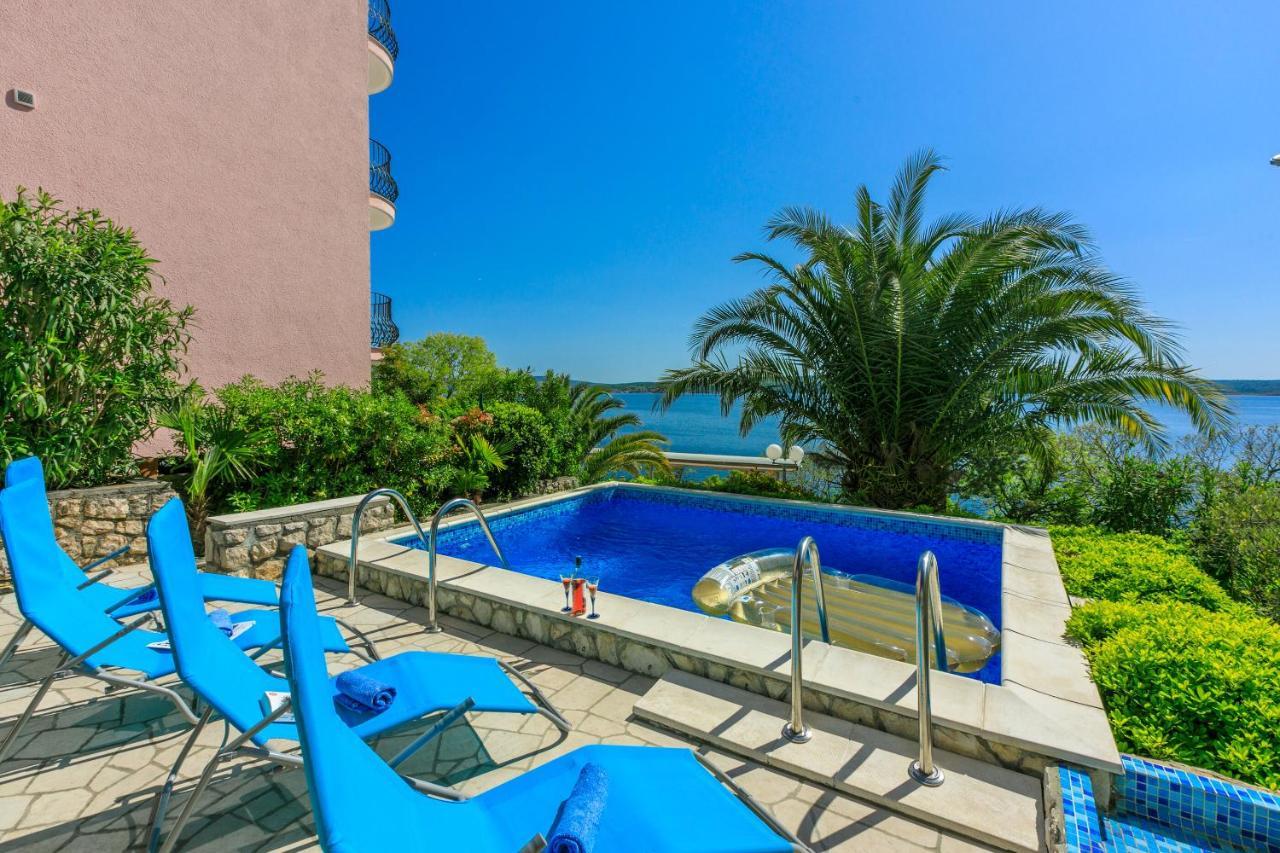 House Blanka Villa Dramalj Bagian luar foto