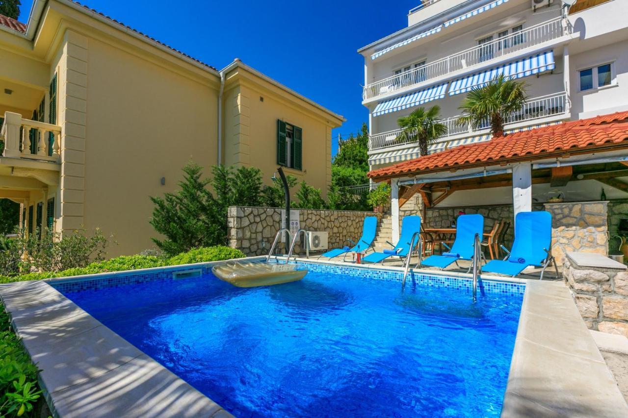 House Blanka Villa Dramalj Bagian luar foto